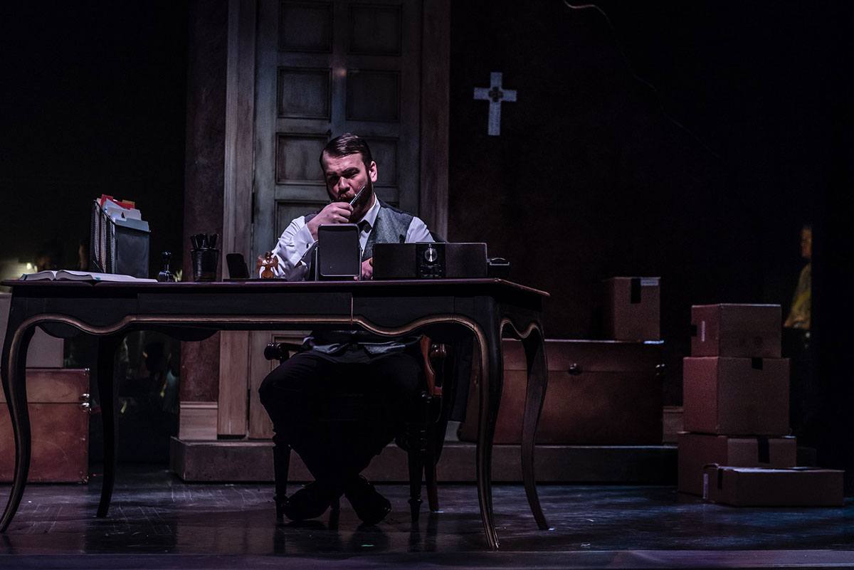 Tosca (Opera Birmingham) Photo: Steward Edmonds